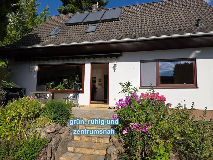 Ferienwohnung für 2 Personen, mit Terrasse und Garten sowie Sauna und Ausblick in Mariendorf Berlin