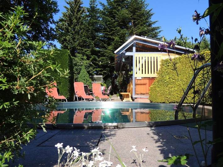 Ferienhaus für 4 Personen, mit Pool und Garten in Pirna