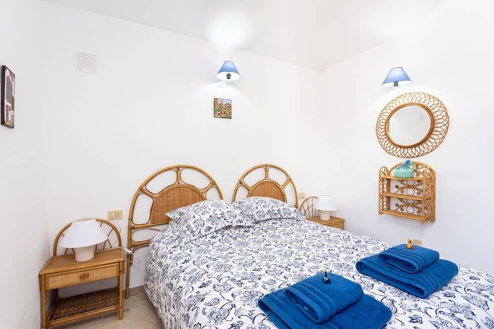 Excellent Two Bedroomed  Holiday Home With Stunning Views And Private Pool in Amarilla Golf, San Miguel de Abona