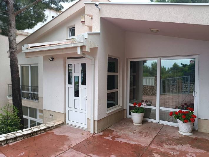 Ferienhaus für 10 Personen, mit Balkon/Terrasse in Montenegro - 3