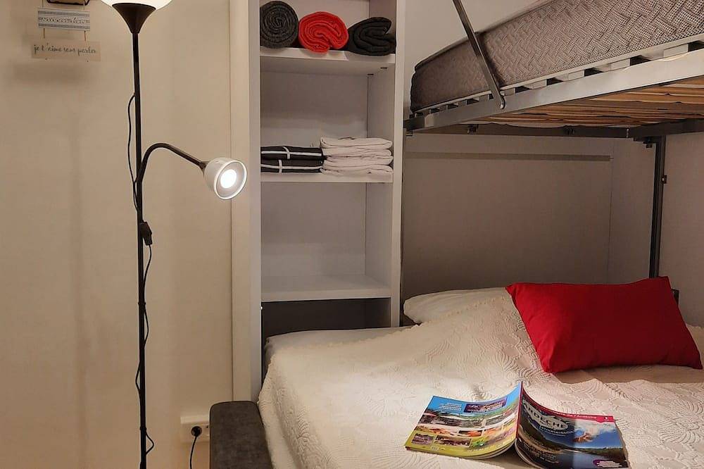 Apartamento entero, Gîte Plein Soleil - Cigaloun - Services +++ in Vals-les-Bains, Parc naturel régional des Monts d'Ardèche