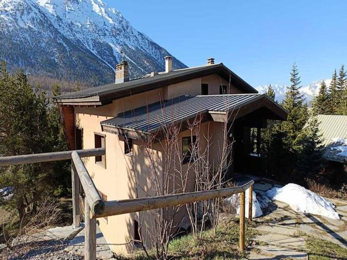 Chalet pour 9 personnes, avec jardin à Montgenèvre