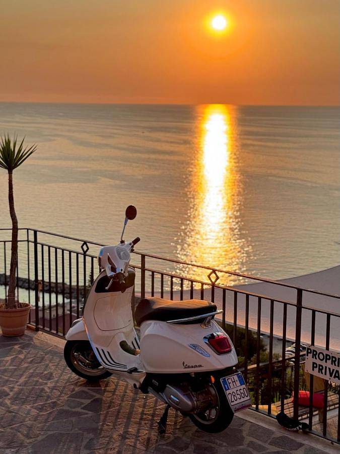 Ferienwohnung für 5 Personen, mit Ausblick und Pool sowie Garten - 1