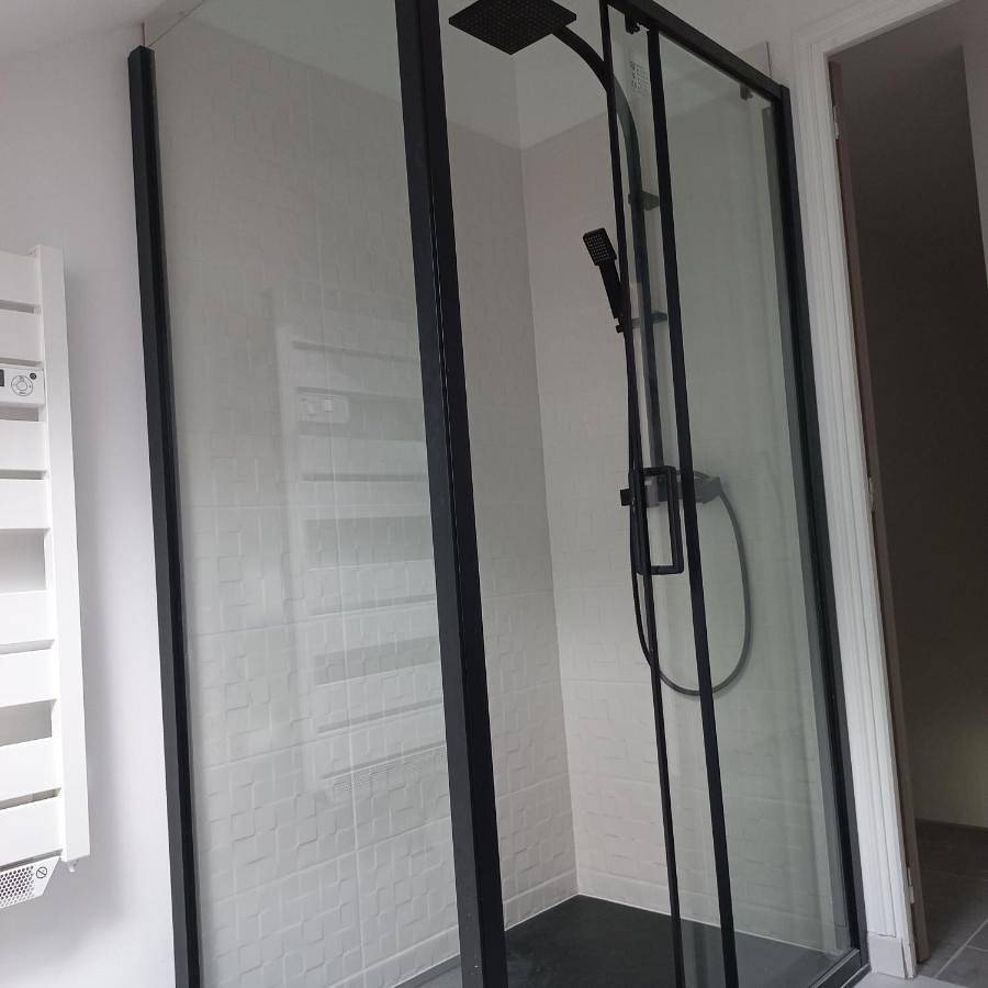 Appartement entier, One-Bedroom Apartment in Fontaine-le-Port, Seine-et-Marne