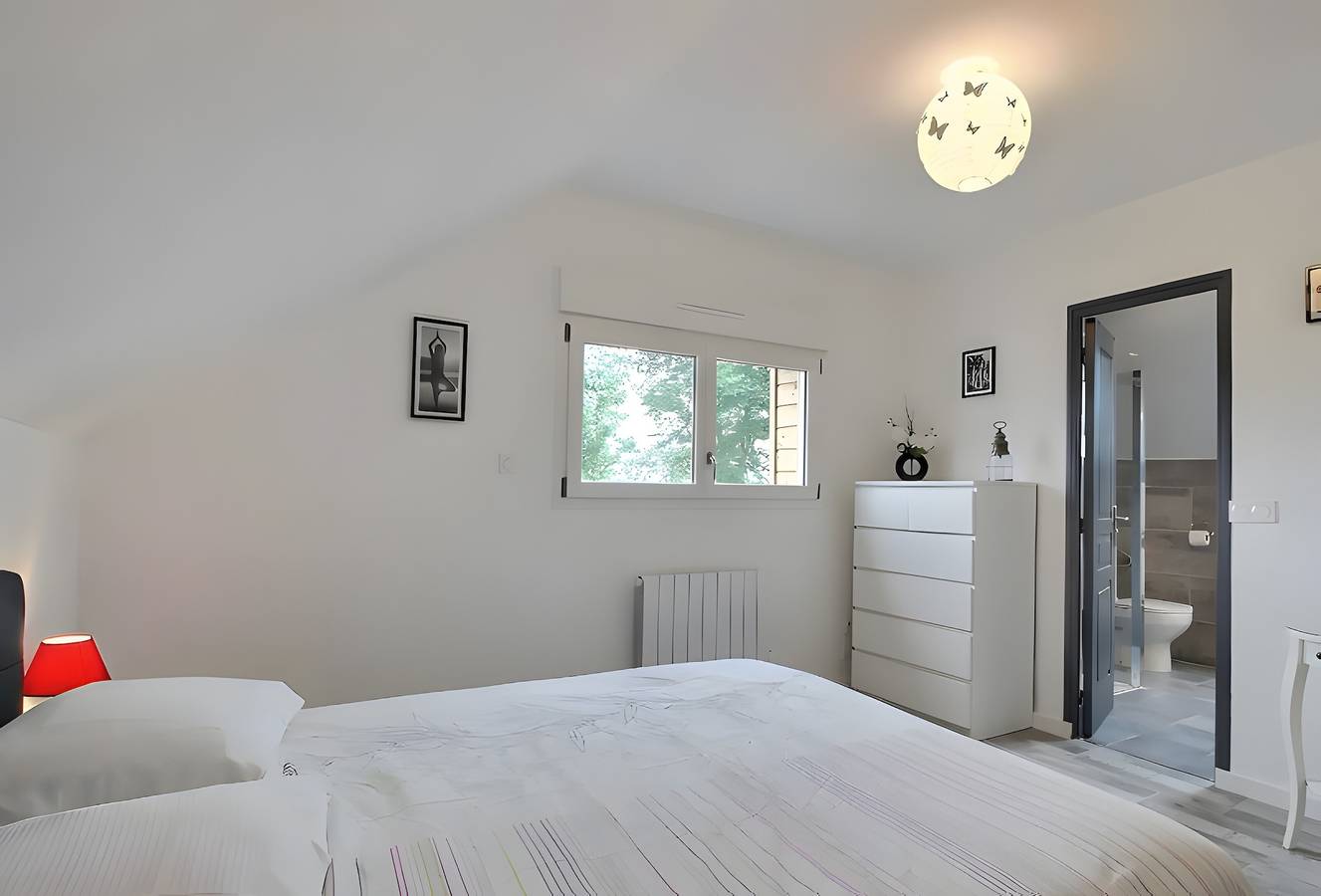 Gîtes des Lacs - Gîte Le Muscat : piscine, sauna et jaccuzzi partagés, terrasse privée et Wi-Fi in Jugon-les-Lacs, Région de Dinan