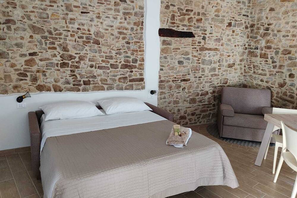 Wellness&Relax: New Hospitality Concept Unique Location, From A Rural Background in Pietramontecorvino, Foggia Province
