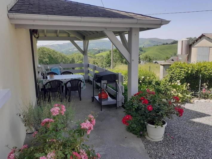 Appartement de vacances pour 4 personnes, avec Balcon et Terrasse ainsi que Jardin et Vue
