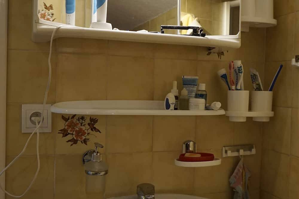 Bonita casa de vacaciones en la península de Giens, Var, decoración provenzal in Hyeres, Parque nacional Port-Cros