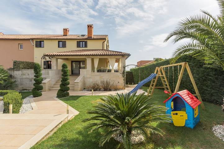 Ferienhaus für 6 Personen, mit Balkon und Whirlpool sowie Terrasse und Garten in Kastelir - 3