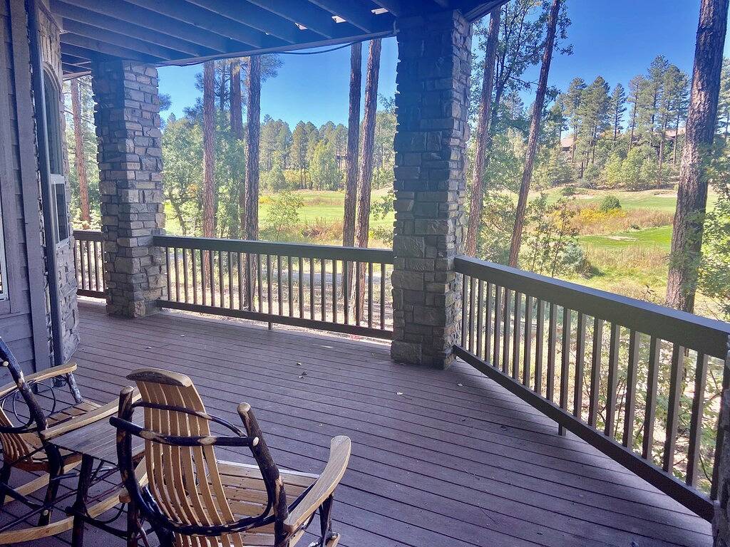 Log Cabin for 8 Guests in Show Low, Navajo County