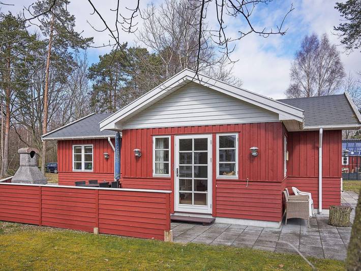 Hus för 4 Personer, med bubbelpool och terass, barnvänlig på Bornholm