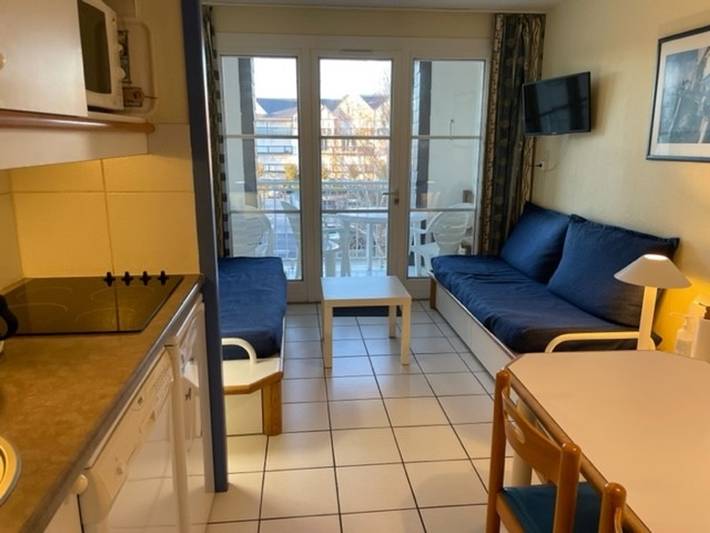 Ganze Wohnung, 2-Zimmer-Wohnung, 4 Pers., Pool, nahe Strand und Thalasso in Arzon in Kerjouanno, Arzon