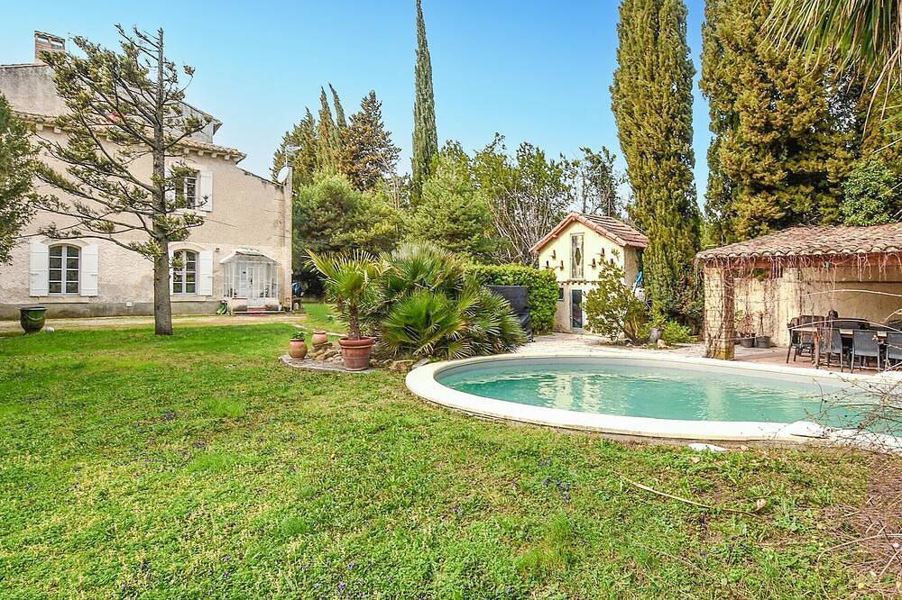 Maison acceptant les animaux domestiques à. in Entraigues-sur-la-Sorgue, Vaucluse