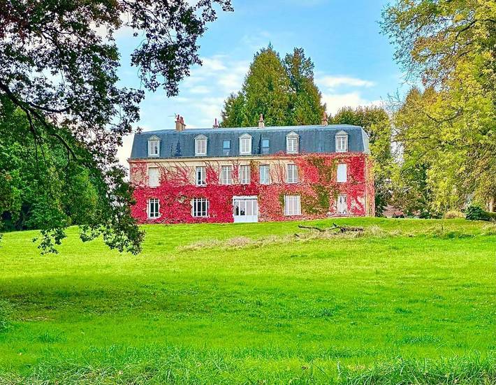 Chambre d’hôte pour 3 personnes, avec jardin et vue sur le lac ainsi que vue et piscine dans Parc naturel régional de la Montagne de Reims