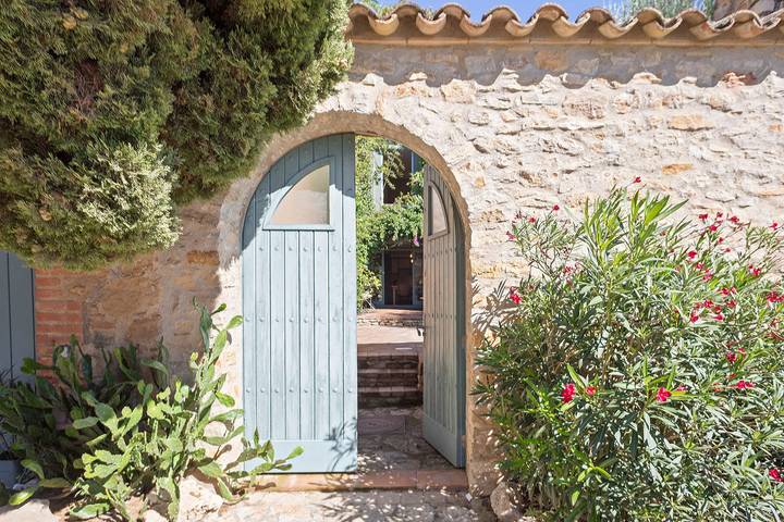 Location de vacances pour 6 personnes, avec Balcon et Terrasse ainsi que Jardin et Piscine dans Peratallada - 3