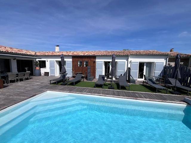 Casa de huéspuedes para 2 personas, con vistas además de jardín y piscina - 1