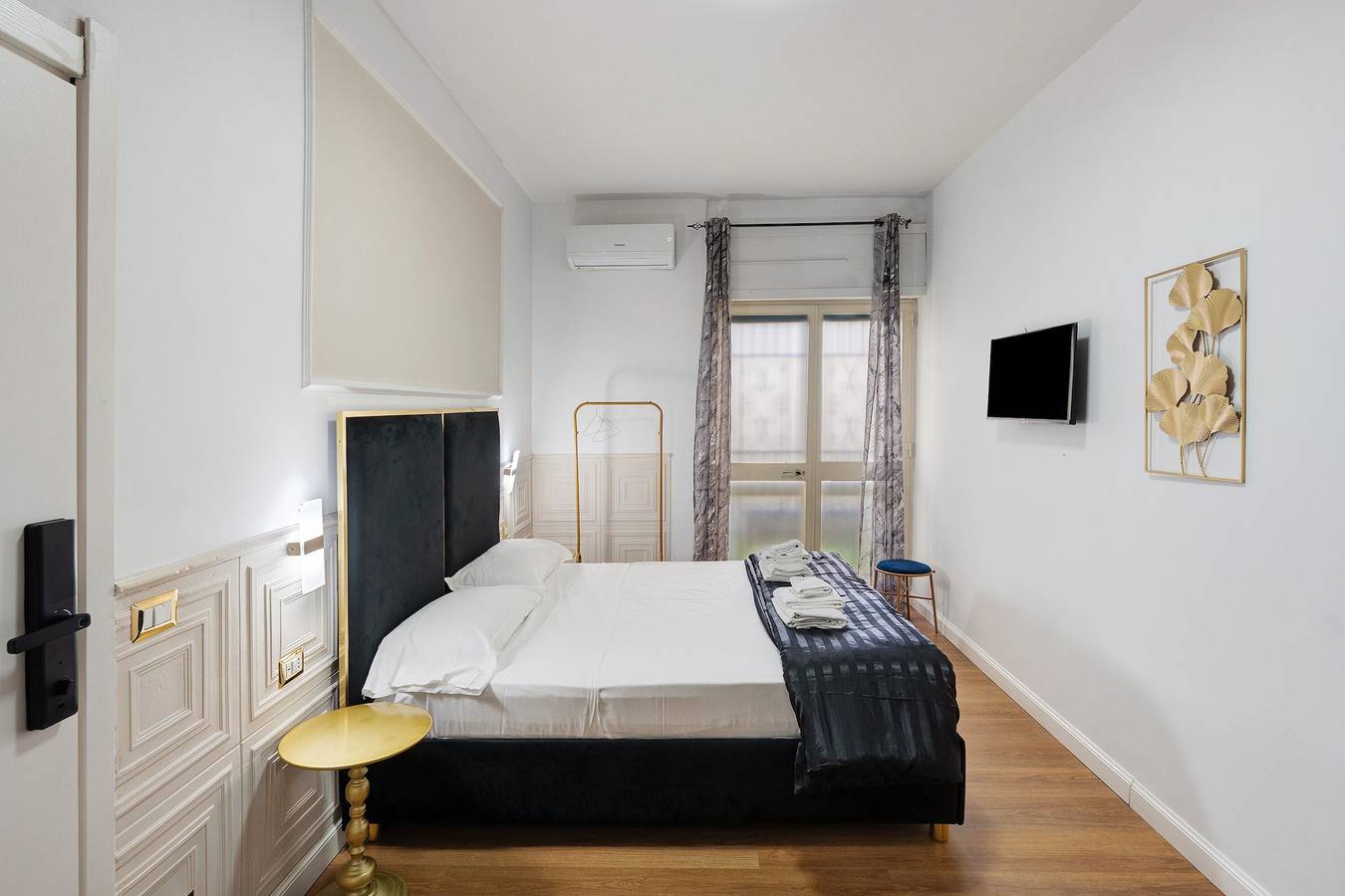 Mirosa Luxury Room 212 avec terrasse privée, Wi-Fi et climatisation in Pompei, Parc national du Vésuve