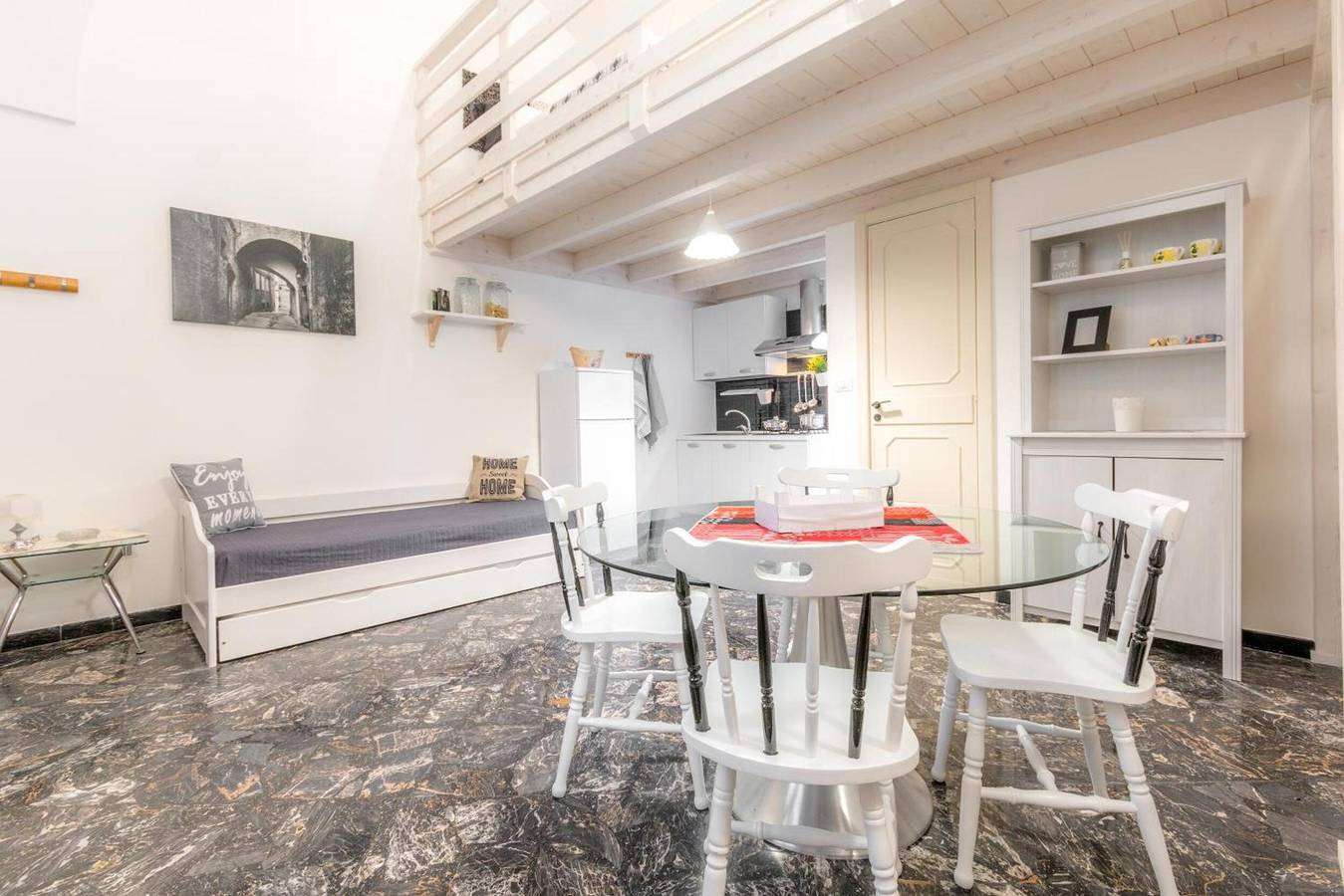 Ganze Wohnung, Apartment 'Rondinella By Palazzo Refolo' mit privatem Garten, Wlan und Klimaanlage in Martano, Lecce Provinz