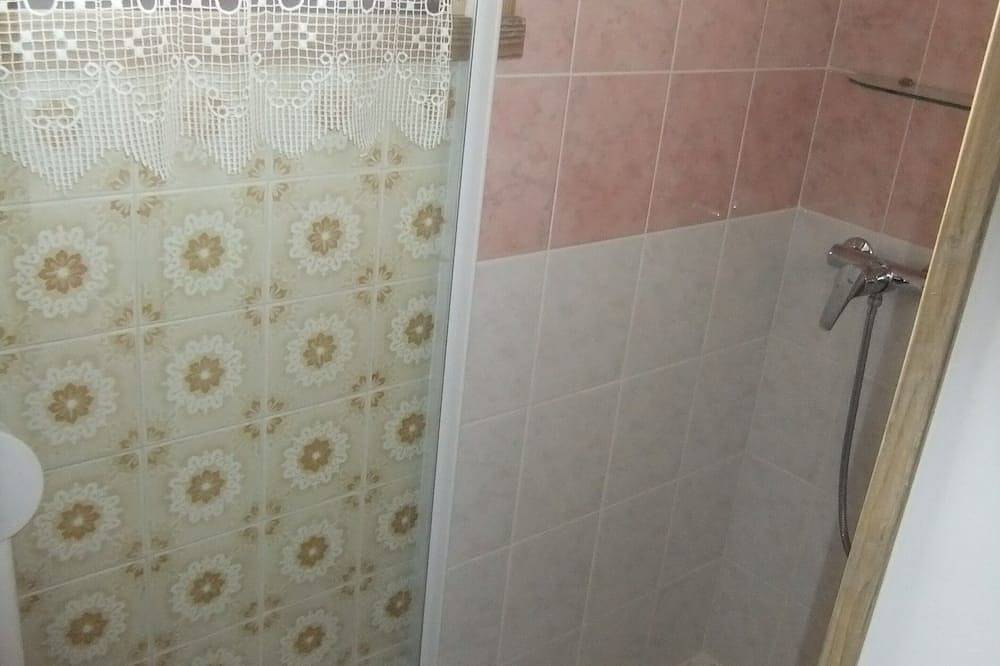 Chalet Le Pontet** . 74230 Thônes in Thônes, Région d'Annecy