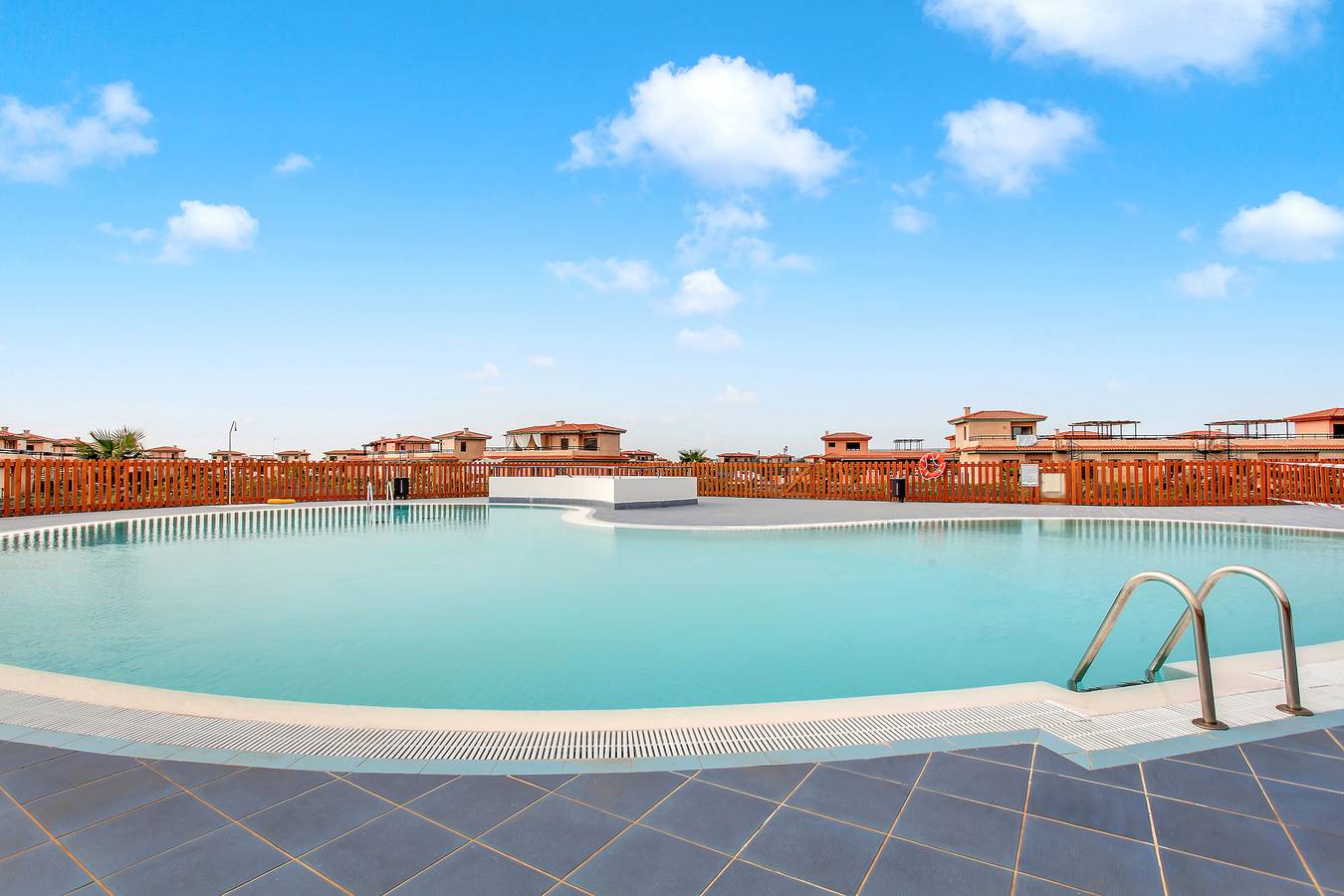 Vacation Home 'Sweet Home Majanicho' with Sea View, Shared Pool and Wi-Fi in La Oliva, Fuerteventura