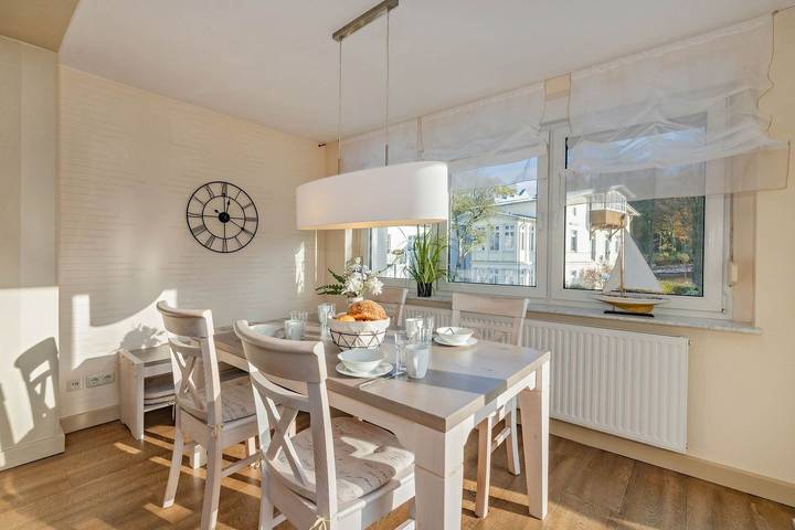 Appartement entier, Villa Ost - Wohnung Alex - geräumiges Domizil mit Balkon in Zinnowitz, Usedomer Norden