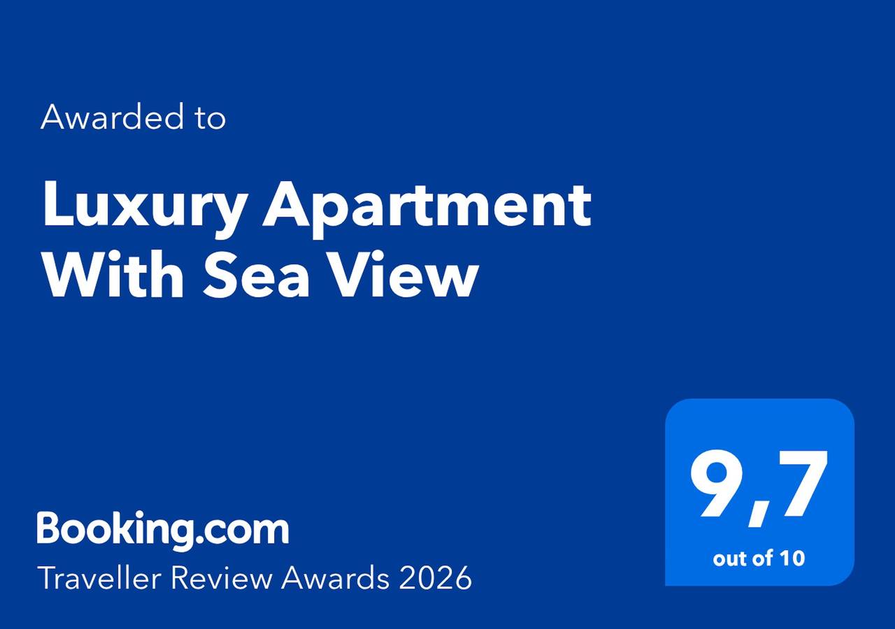 Entire apartment, Luxury Apartment With Sea View in La Capellania, Benalmádena