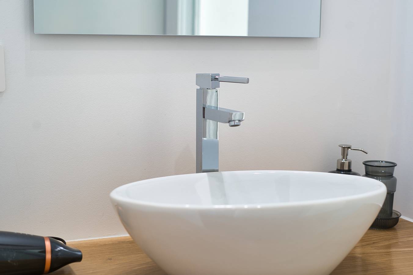 Apartamento entero, Mascari Suites - Saxum in Lecco, Alpes de Bérgamo Occidental