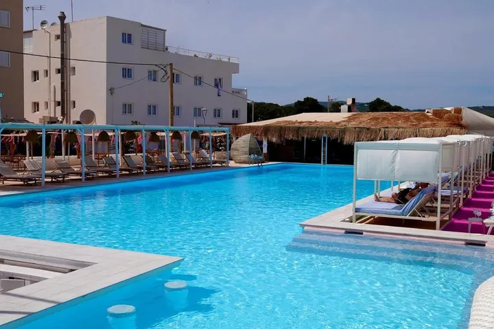 Ferienwohnung für 2 Personen, mit Terrasse und Pool sowie Kinderpool - 1