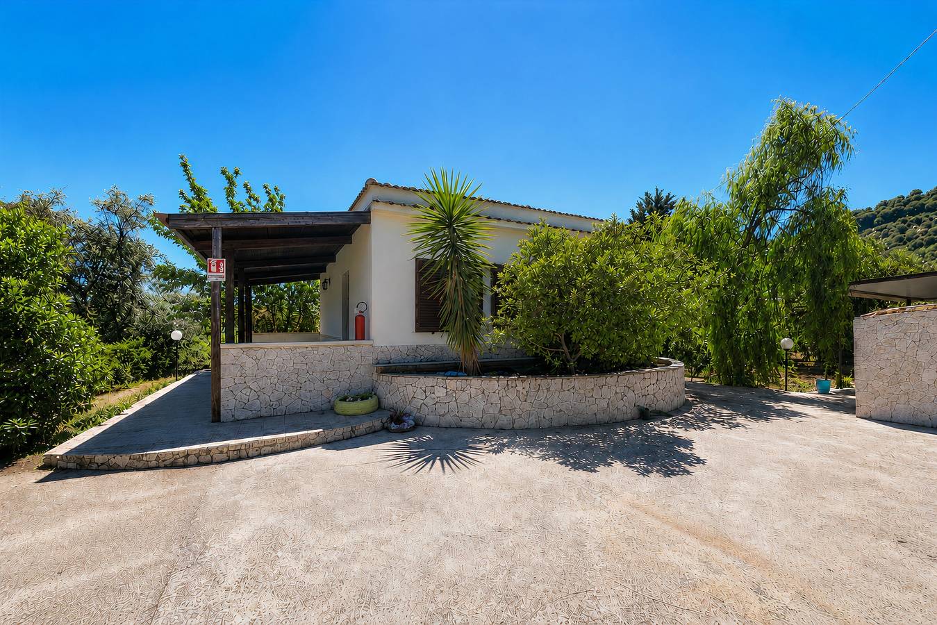Maison de vacances « Trilocale » avec terrasse privée, jardin commun et climatisation in Vieste, Gargano