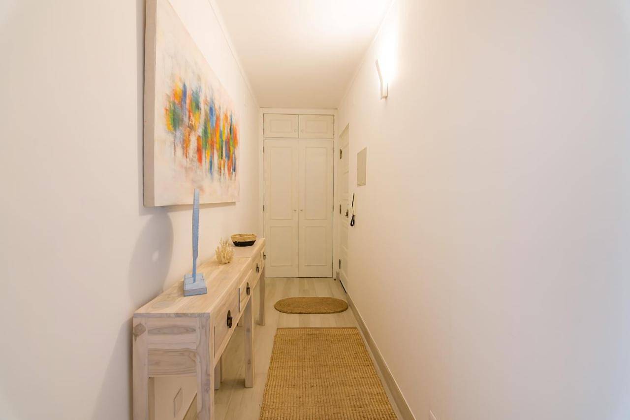 Apartamento inteiro, Two-Bedroom Apartment in Praia da Areia Branca, Lourinhã