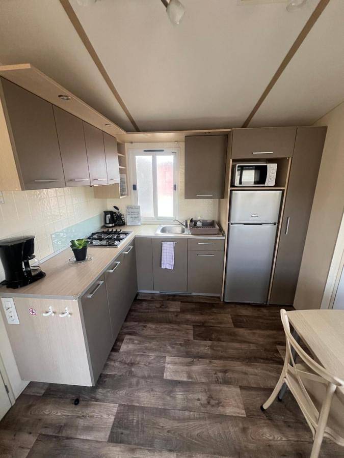 Les mobil homes de Noly Tv Clim 6places 1 place adulte offerte pour la réserve africaine sigean in Port-la-Nouvelle, Côte méditerranéenne (France)