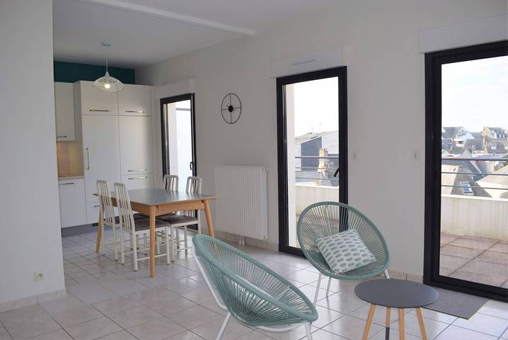 Gîte pour 5 personnes, avec terrasse dans Plage Trestraou - 4