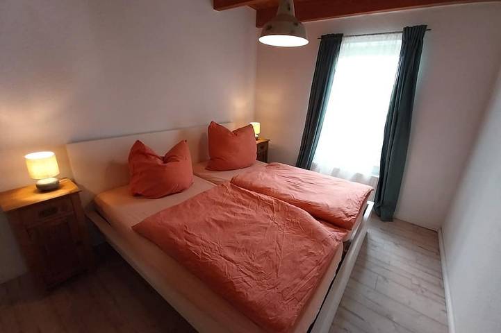 Ferienhaus für 6 Personen, mit Terrasse und Garten in Krummhörn - 3