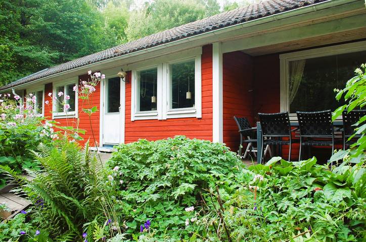 Ferienhaus für 7 Personen, mit Seeblick und Garten sowie Sauna in Ödeshög - 3