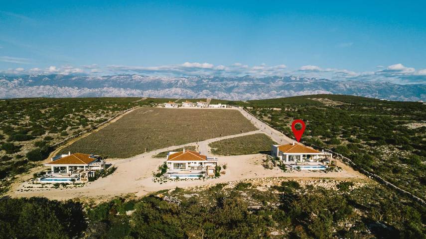 Villa pour 7 personnes, avec jardin ainsi que sauna et piscine, animaux acceptés à Novalja - 2