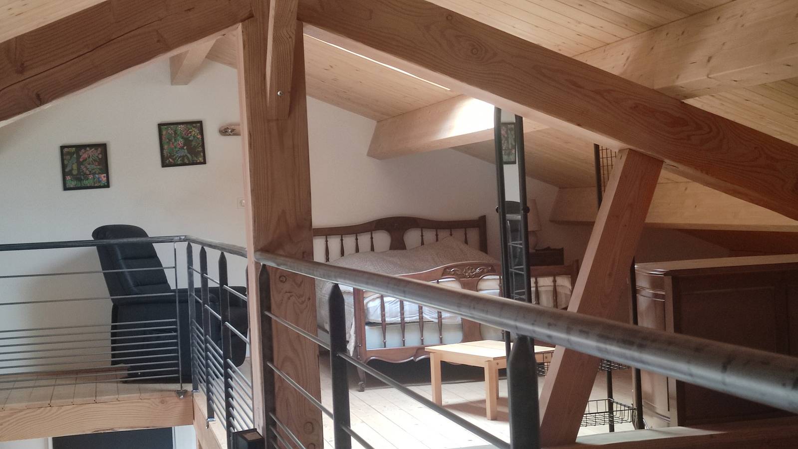 Maison de vacances 'Maison Chalet' avec vue sur la montagne, terrasse privée et Wi-Fi in Le Nayrac, Parc naturel régional de l'Aubrac