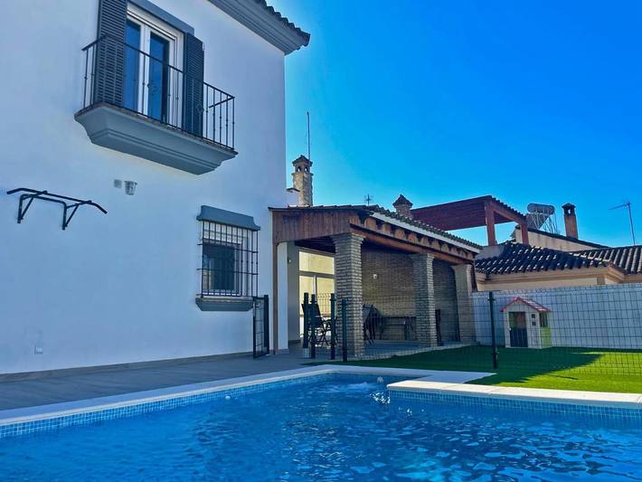 Casa rural para 10 personas, con Balcón y Terraza además de Jardín y Piscina en Campiña de Jerez - 3