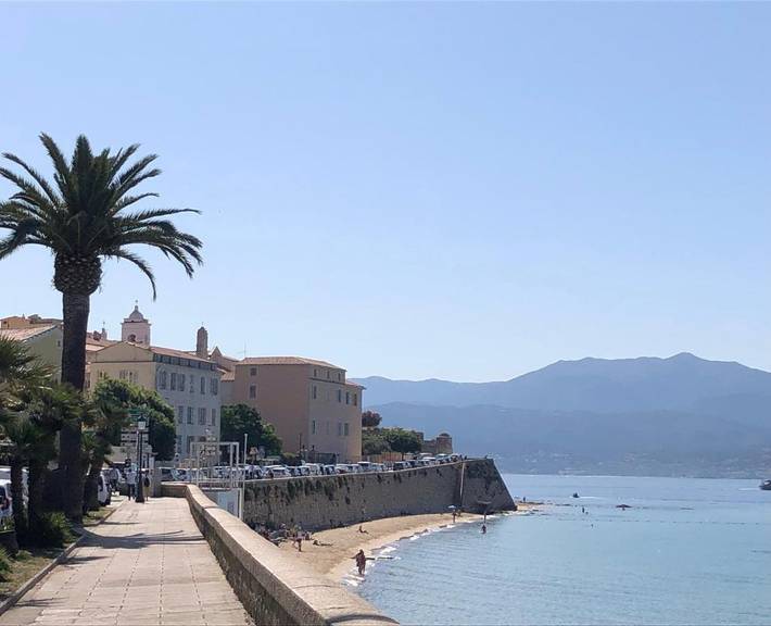 Gîte pour 2 personnes dans Plage Saint Francois Ajaccio