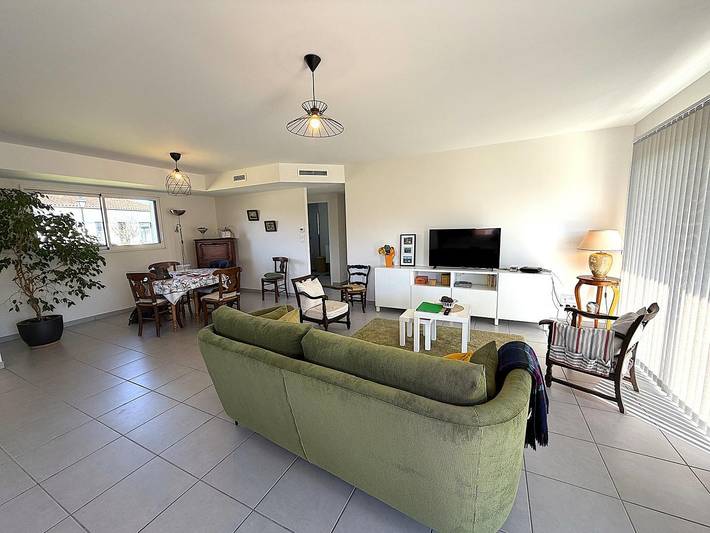 Gîte pour 5 personnes, avec terrasse et jardin à Saubusse
