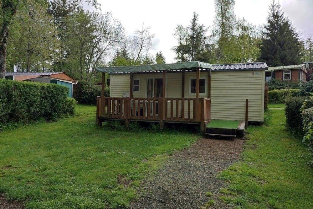 Camping 2 étoiles - ccbgaei in La Tour-d'Auvergne, Parque Natural Regional Volcans d'Auvergne