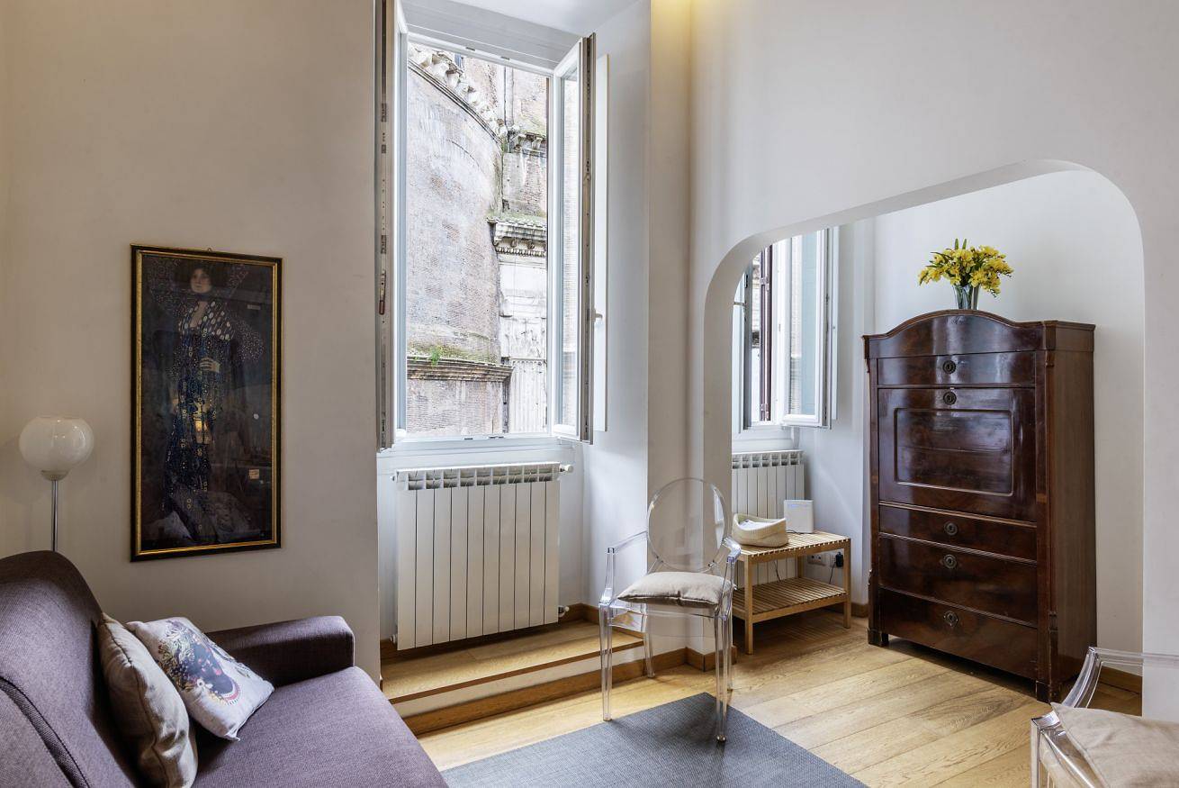 Appartamento intero, Minerva 5 in Centro di Roma, Roma