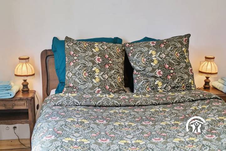 Gîte pour 8 personnes, avec jardin, animaux acceptés à Chammes - 4