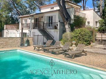 Cottage pour 8 personnes, avec jardin et vue ainsi que piscine et terrasse, animaux acceptés à Saint-Georges-d'Orques