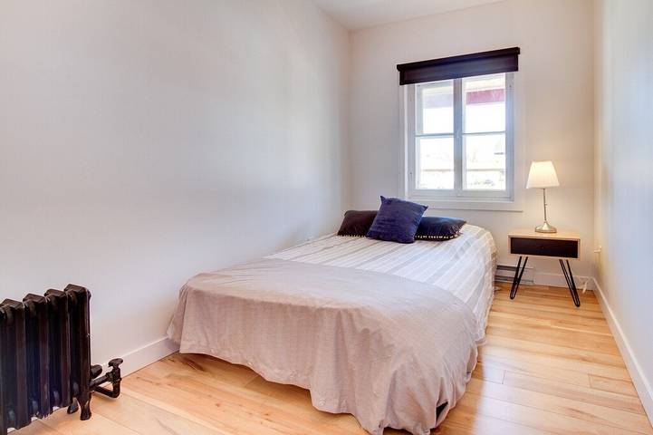 Location de vacances pour 2 personnes, avec jardin dans Sainte-Anne-des-Monts - 3