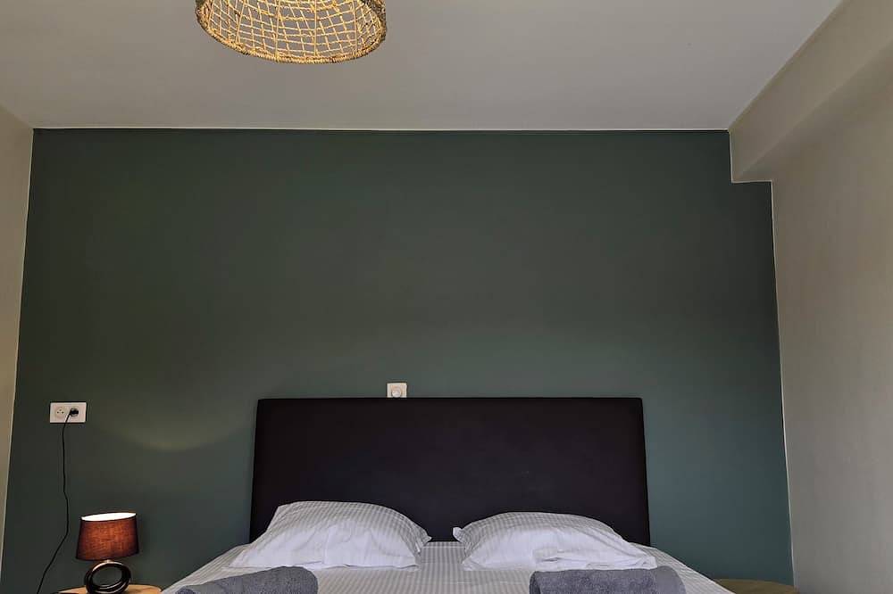 Villa La Poujade 8 pers Piscine Chauffée Sarlat in Sarlat-la-Canéda, Périgord Noir