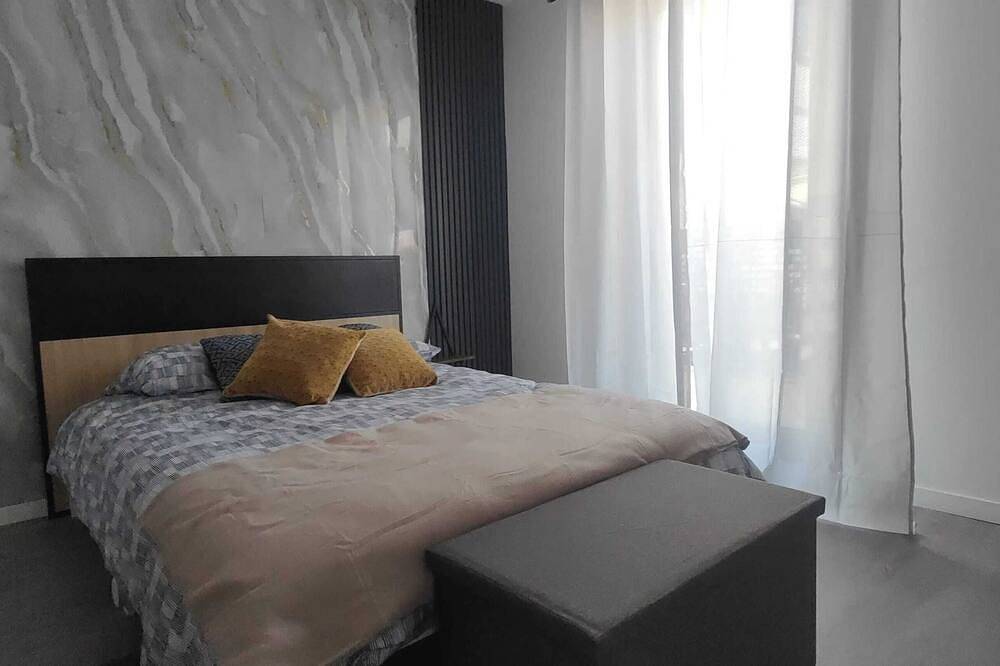 Entire apartment, Homerez - Apartment in Chartres in Chartres, Chartres region