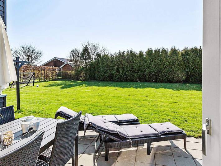 Ferienhaus für 6 Personen, mit Terrasse in Flovt Strand - 2