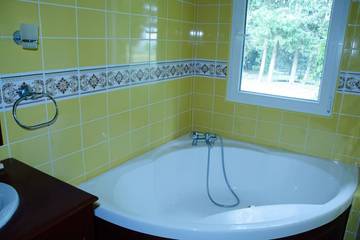 Gîte pour 5 Personnes dans Sainte-Gemme (Gers), Gers, Photo 4