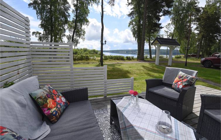 Ferienhaus für 6 Personen mit Terrasse in Hjo, Vättern