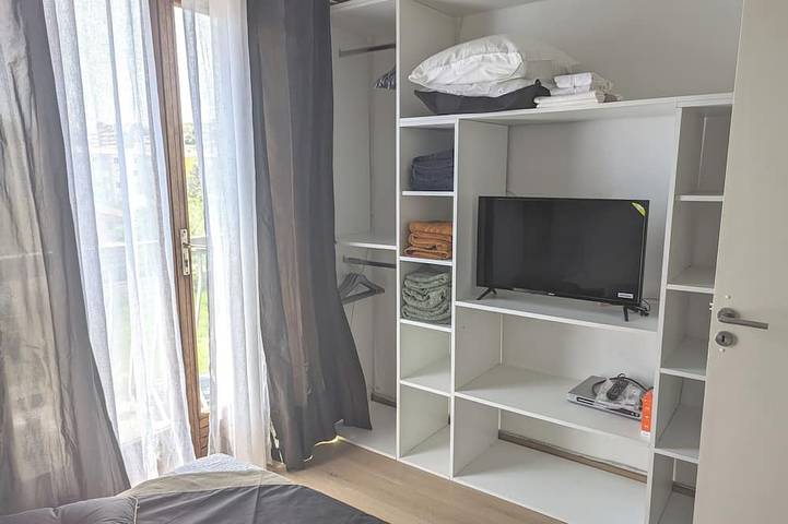 Gîte pour 6 personnes, avec balcon dans Port De Porto Vecchio - 4